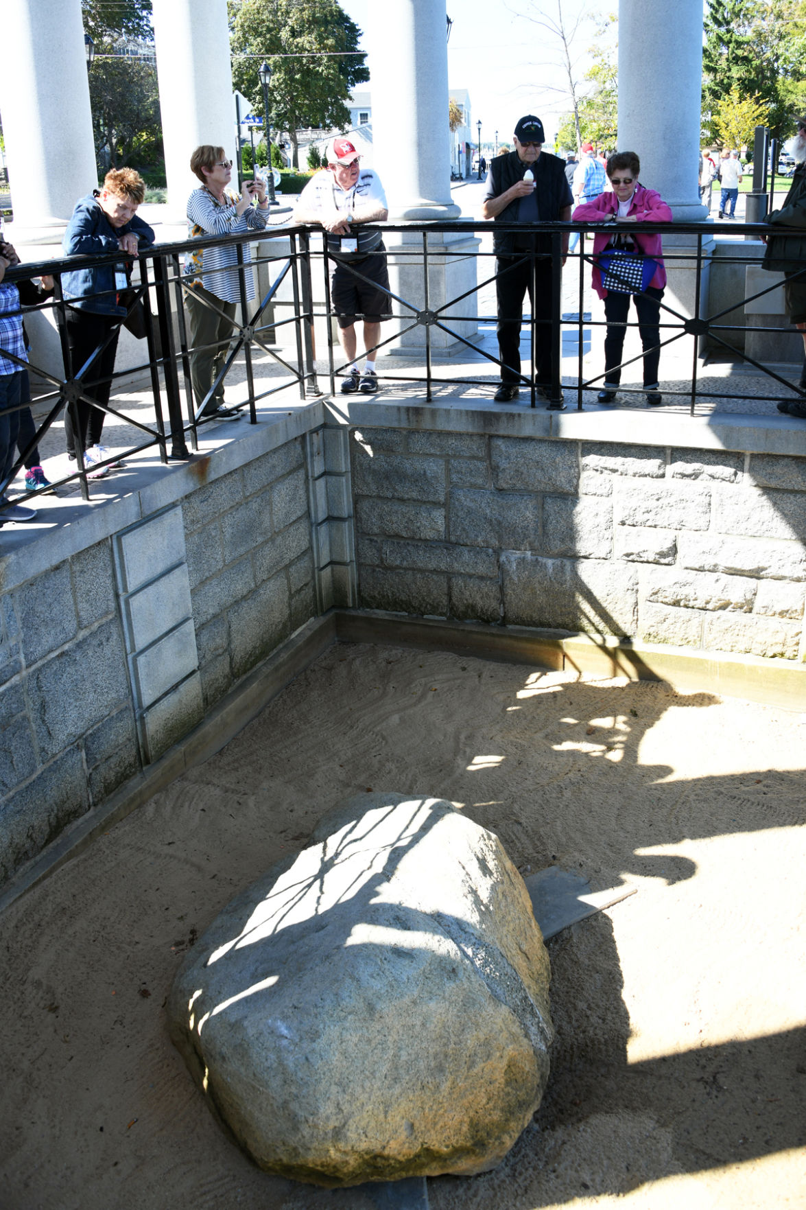 048 Althea Luethje, Mary Scott, Dick Luethje and Virgil and Nora Lindner view Plymouth Rock..jpg